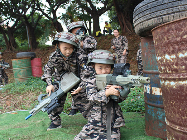 ”親子互動，快樂游戲“虎英小學二（3）班親子活動—大勝團隊