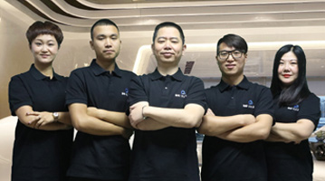 15年專業(yè)服務(wù)團(tuán)隊(duì)